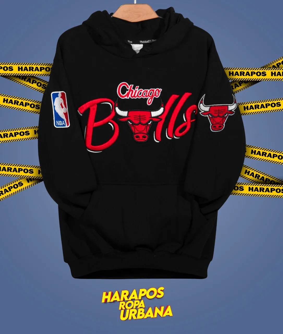 Canguro chicago bulls negra detalles bordados