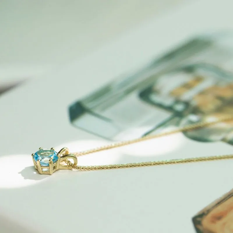 Jessica Pendant 14K Gold Blue Topaz Stone