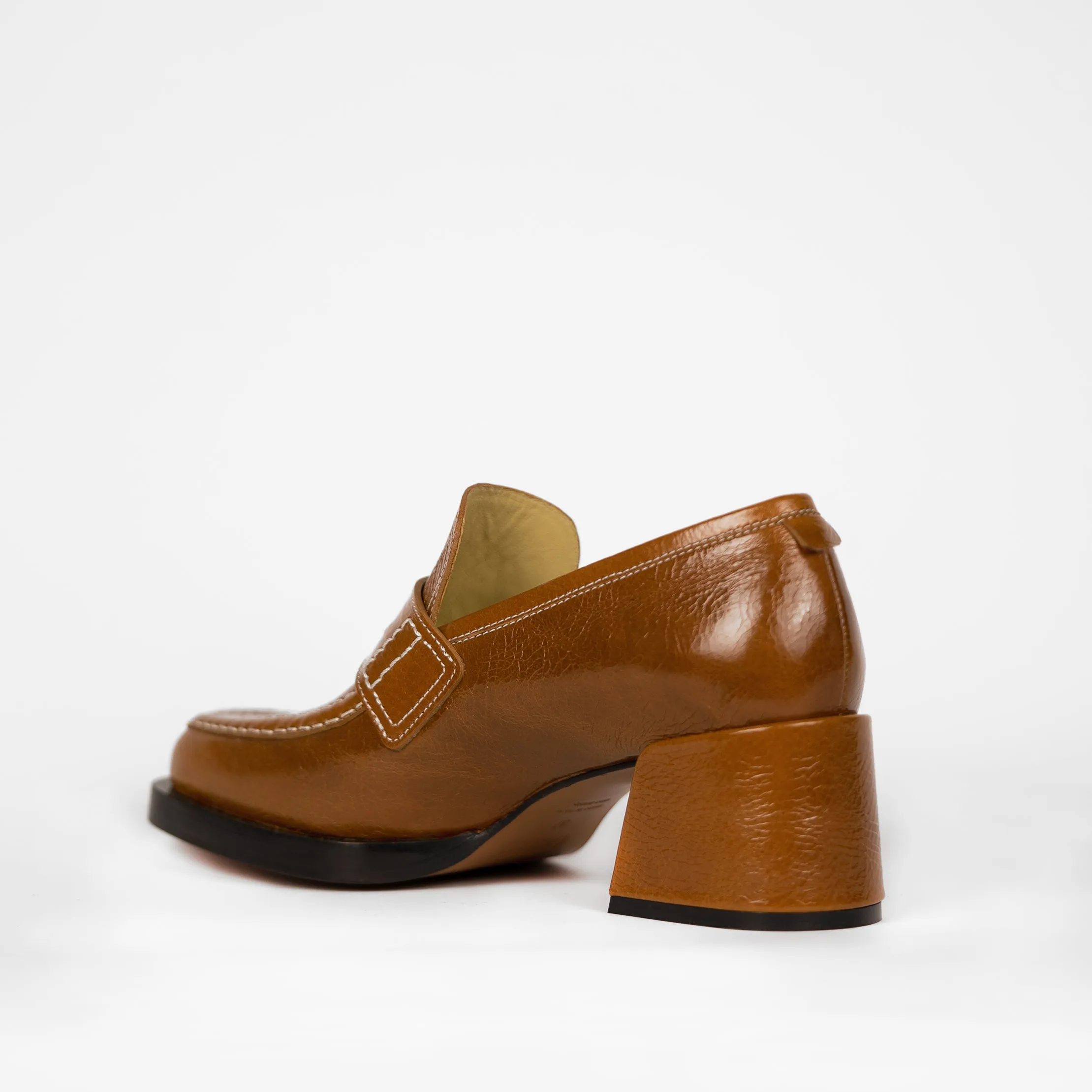 Kitty Loafer Tan Patent