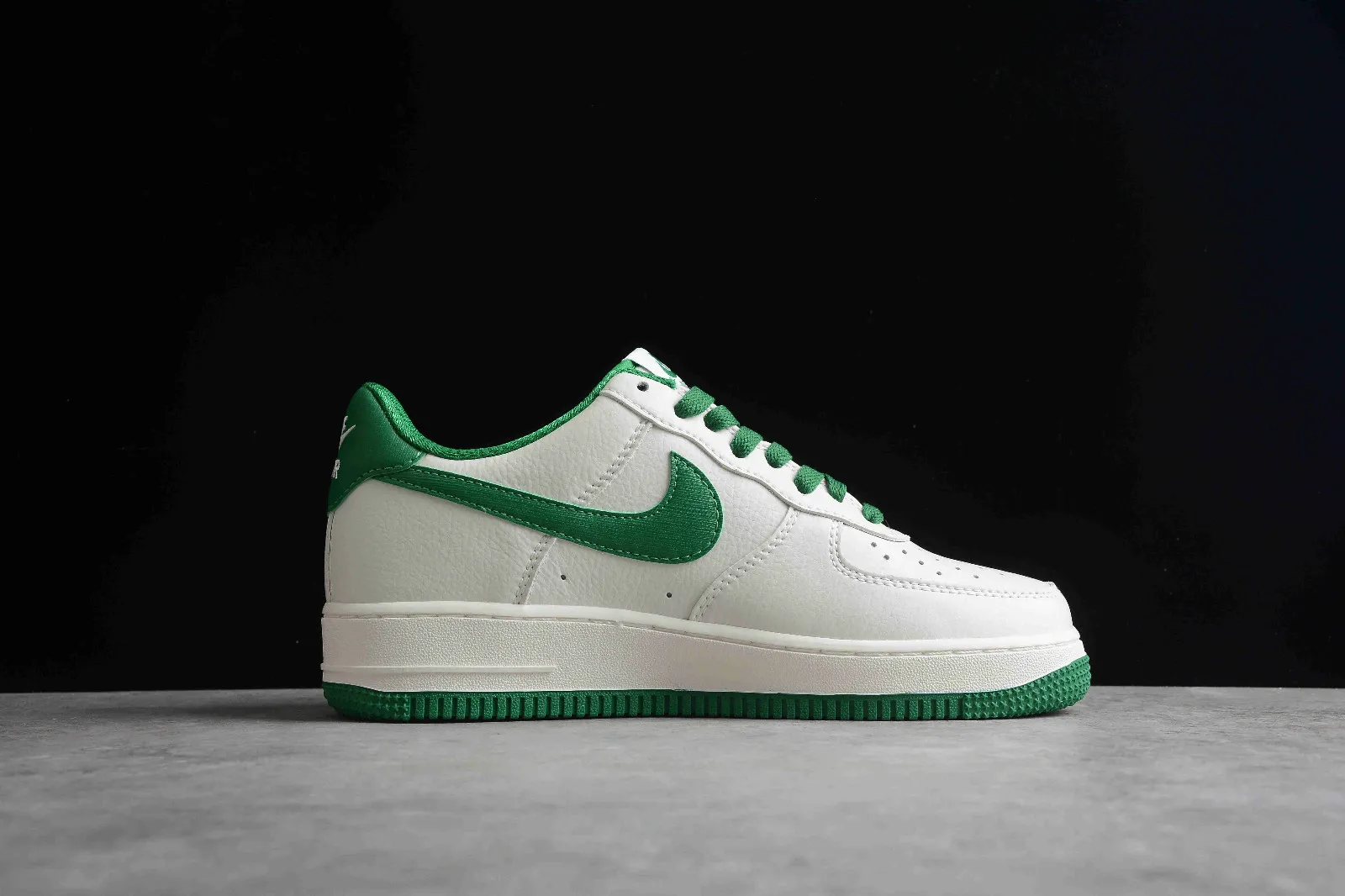 Nike Air Force 1 07 Low Su19 White Green Shoes TK6369-662