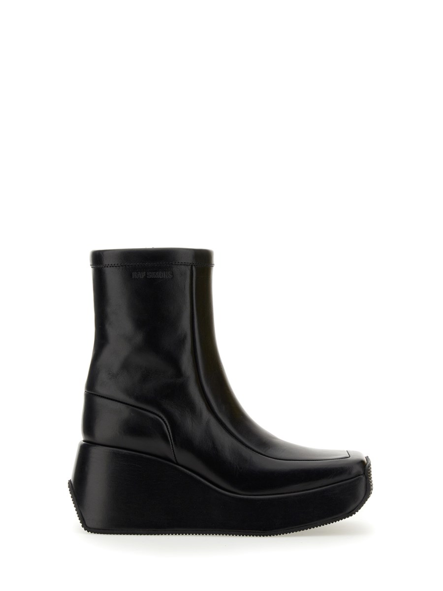 RAF SIMONS    LEATHER ANKLE BOOT WITH SQUARE TOE