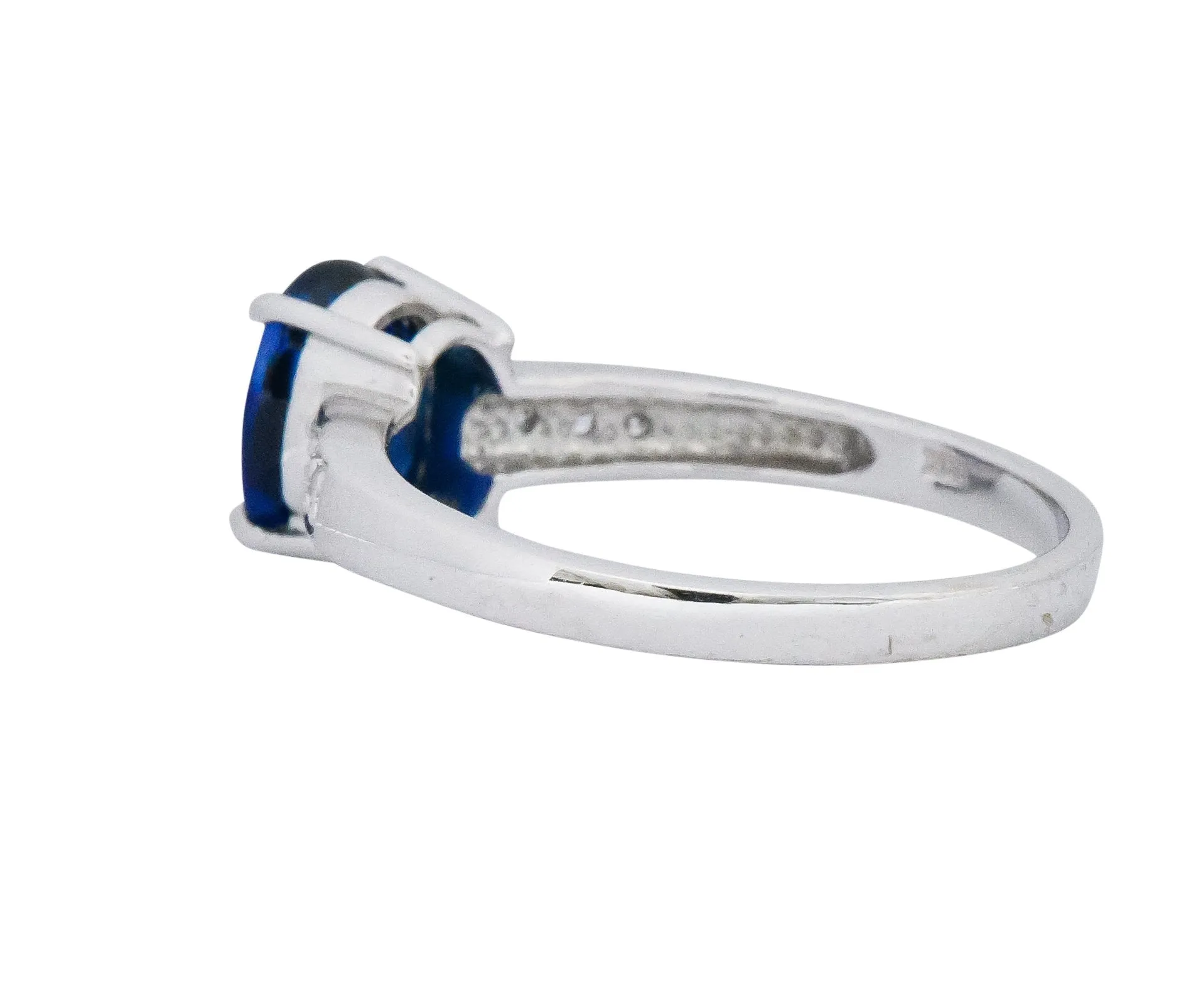 Splendid Contemporary 1.60 CTW Sapphire Diamond 18 Karat White Gold Ring