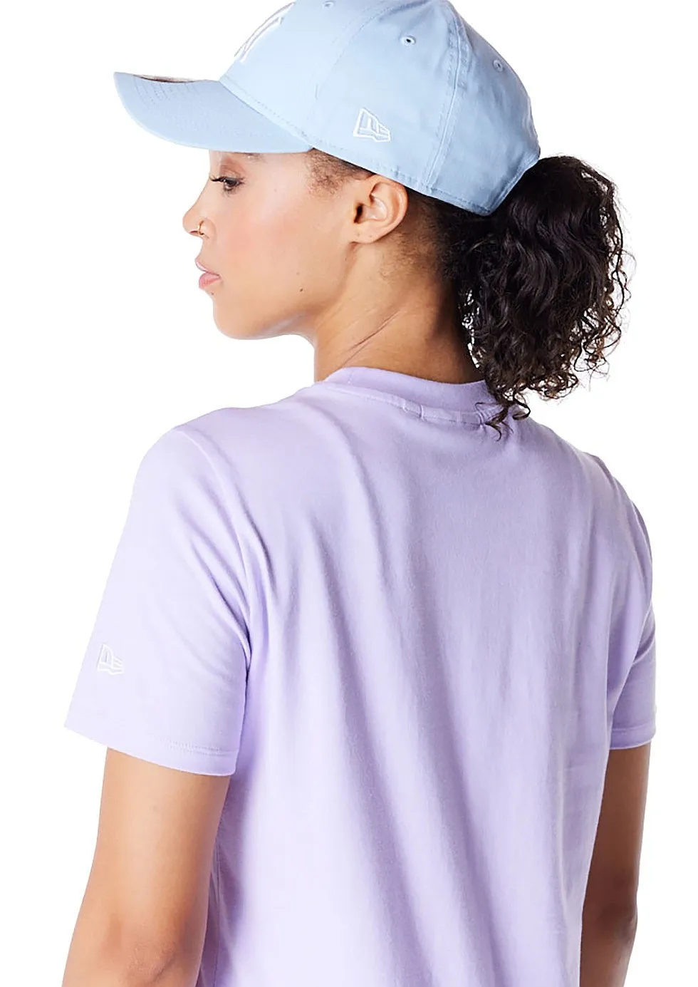 T-Shirt New Era League Essential Regular MLB New York Yankees - Pastel Lilac/White - women´s