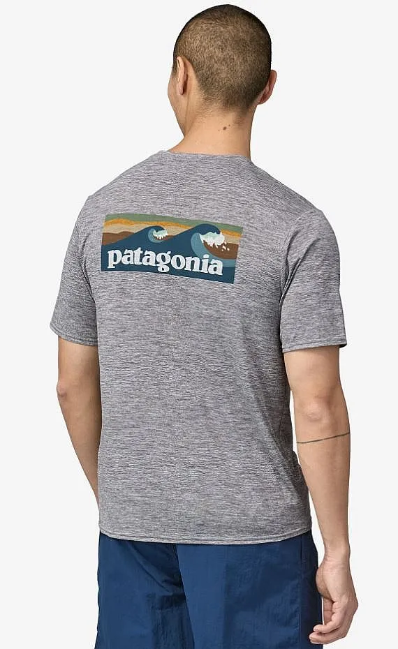 T-Shirt Patagonia Capilene Cool Daily Graphic - Waters - Boardshort Logo Abalone Blue/Feather Grey - men´s