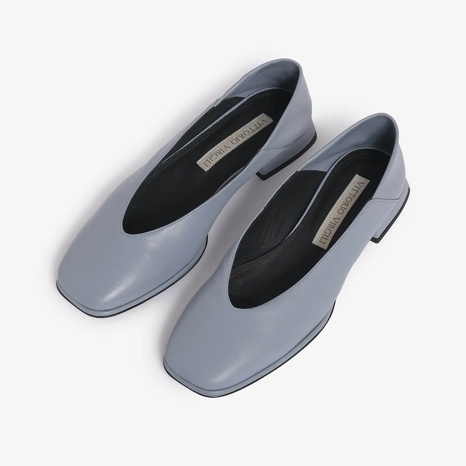 Women's leather ballet flat